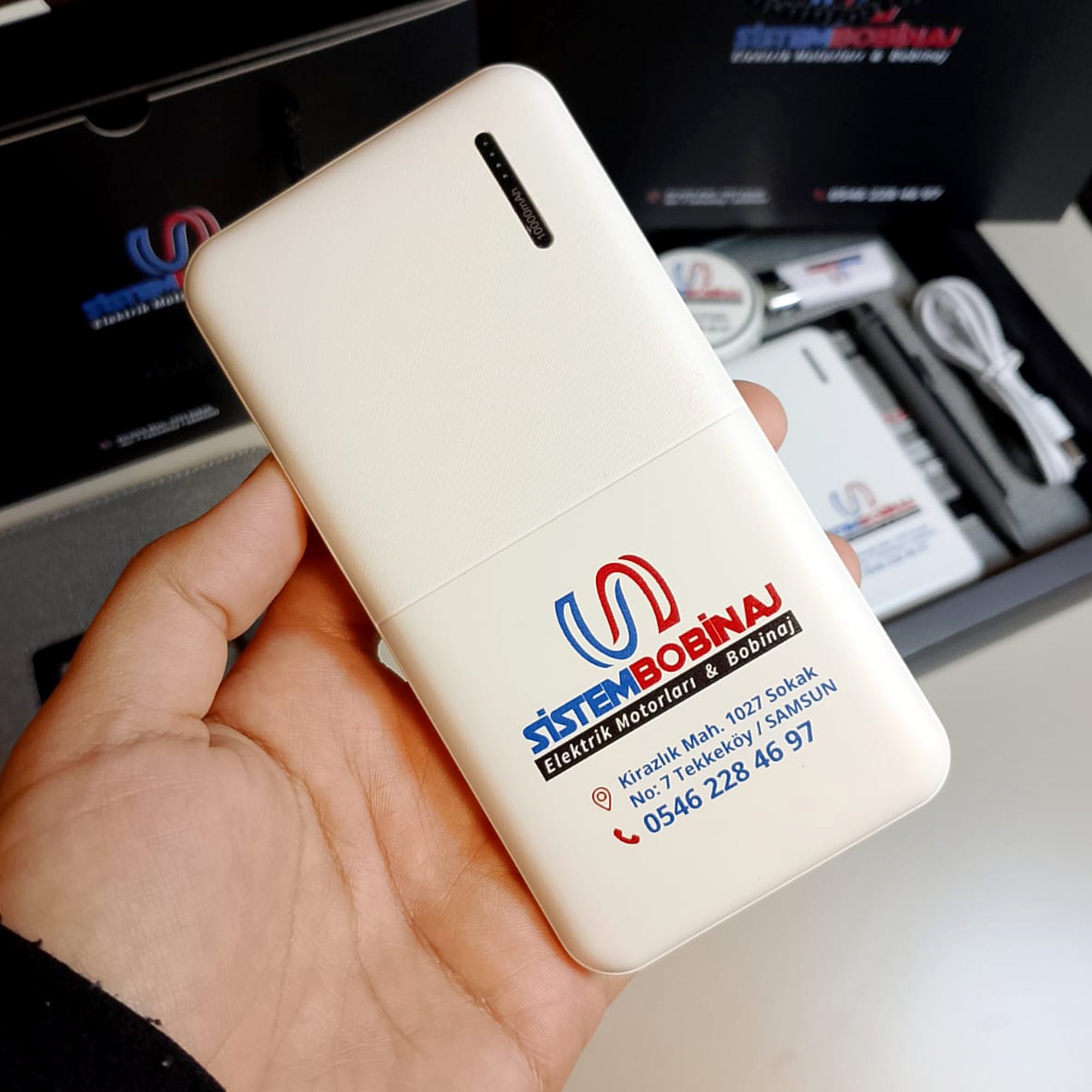 Karton Kutu Çantalı – Powerbank, Defter, Magnet Seti